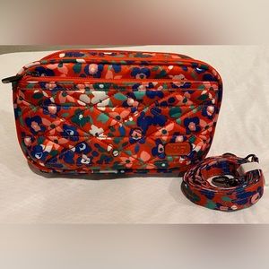 NWOT! Roundabout 2 Convertible Wallet Crossbody! Wildflower Poppy
